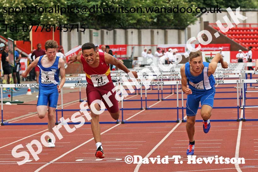 Junior boys 80 metres hurdles, 2015 English Schools Track and Field Champs., Gateshead Stadium. Photo: David T. Hewitson/Sports for All Pics